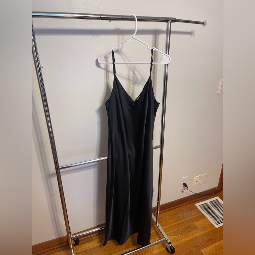 Black dress, size xxl, never worn, perfect for date night